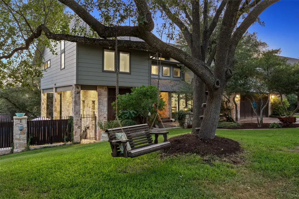 10810 Wintergreen Hill, Austin
