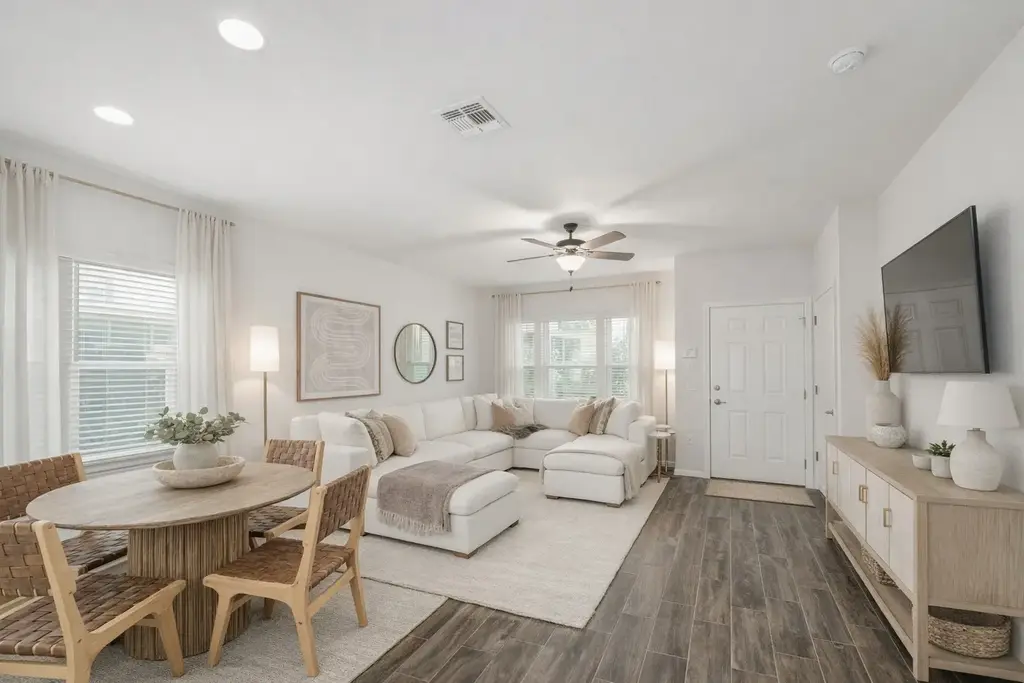 9605 Grapevine Leaf Drive, Manor