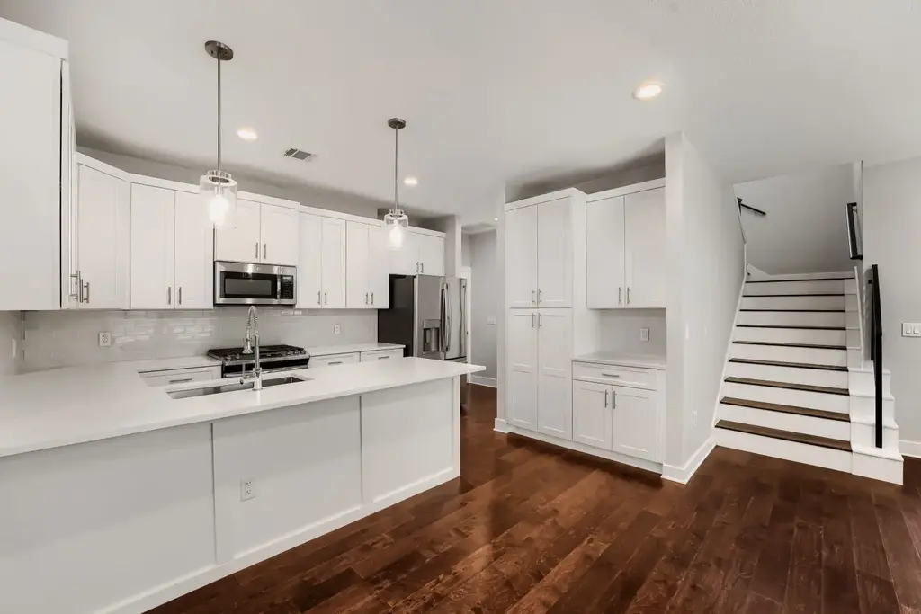 1126 Lott Avenue B, Austin