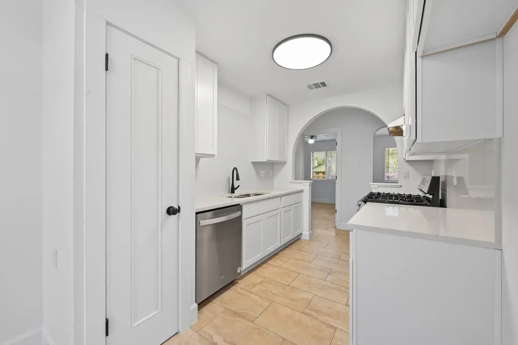 11508 Swearingen Drive, Austin