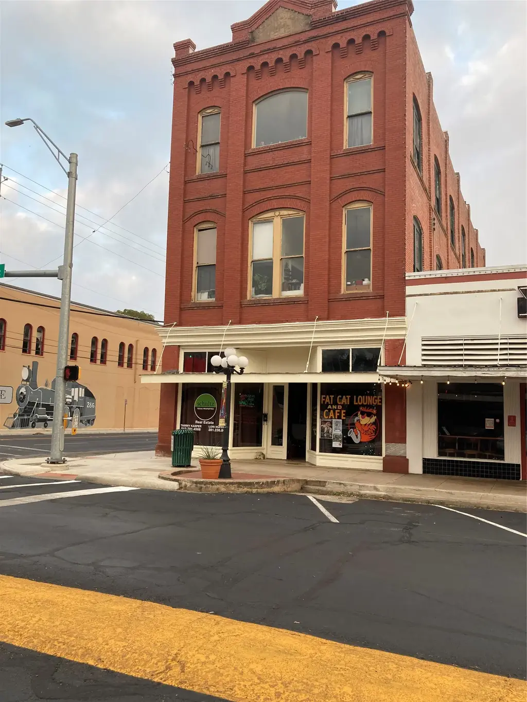 301 Main Street, Smithville