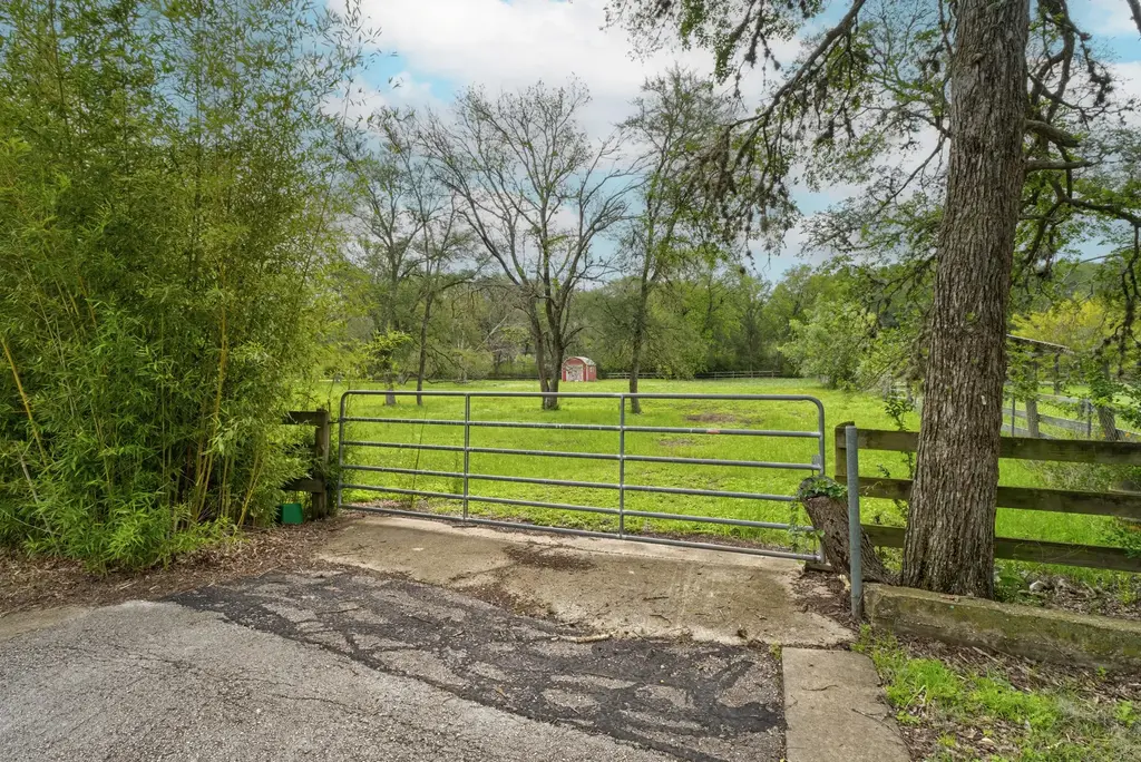7 Pillow Road, Sunset Valley