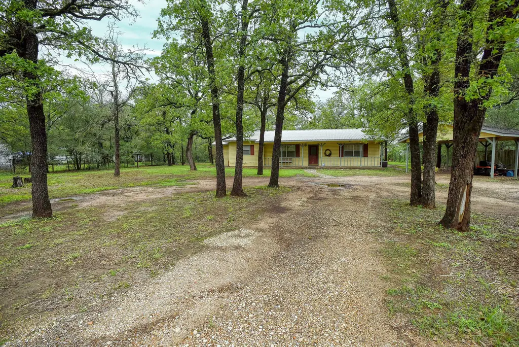 124 Blue Oaks Drive, Cedar Creek