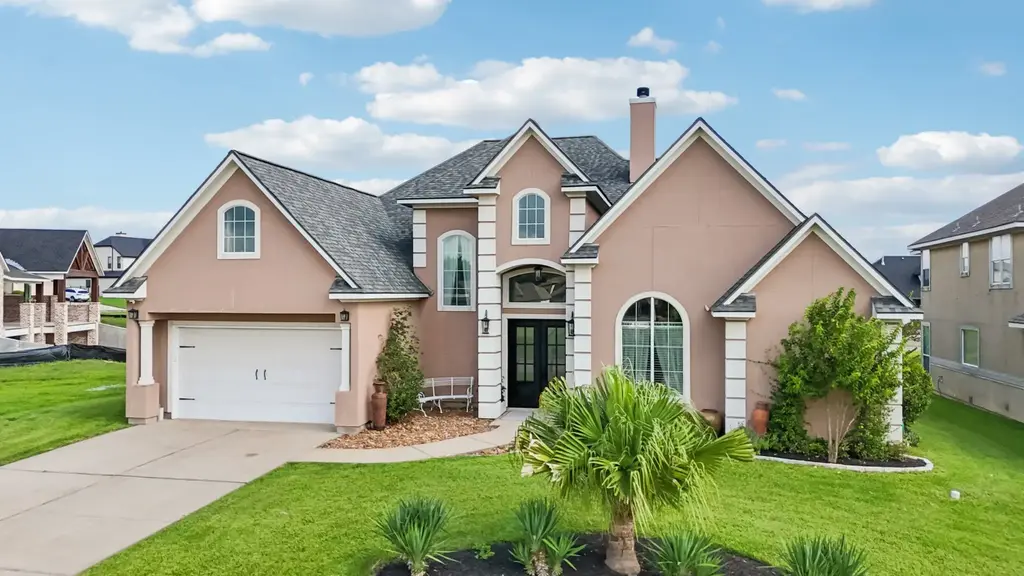 12590 St Peter Court, Willis