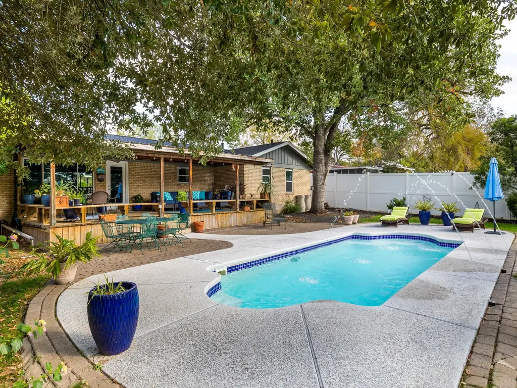 4710 Frontier Trail, Austin