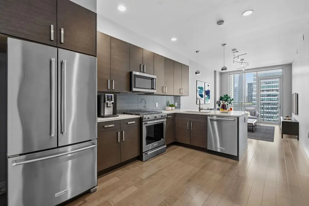 222 West Avenue 2207, Austin