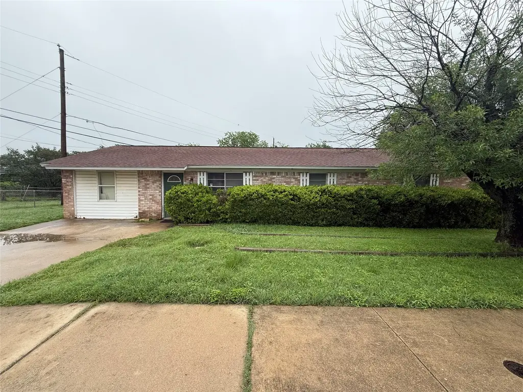 1001 Magnolia Street, Belton