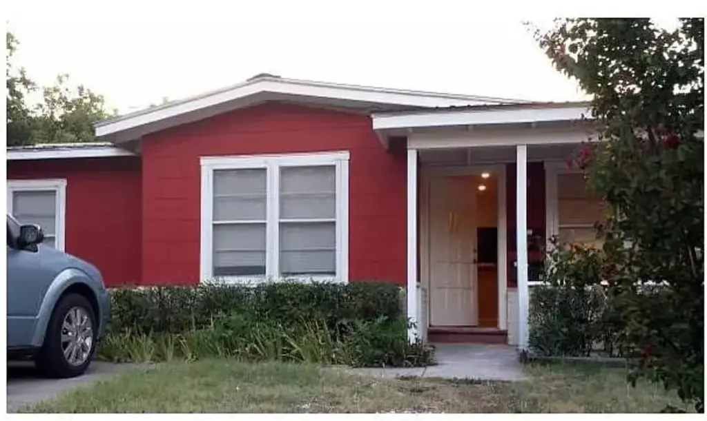 5216 Woodrow Avenue A, Austin