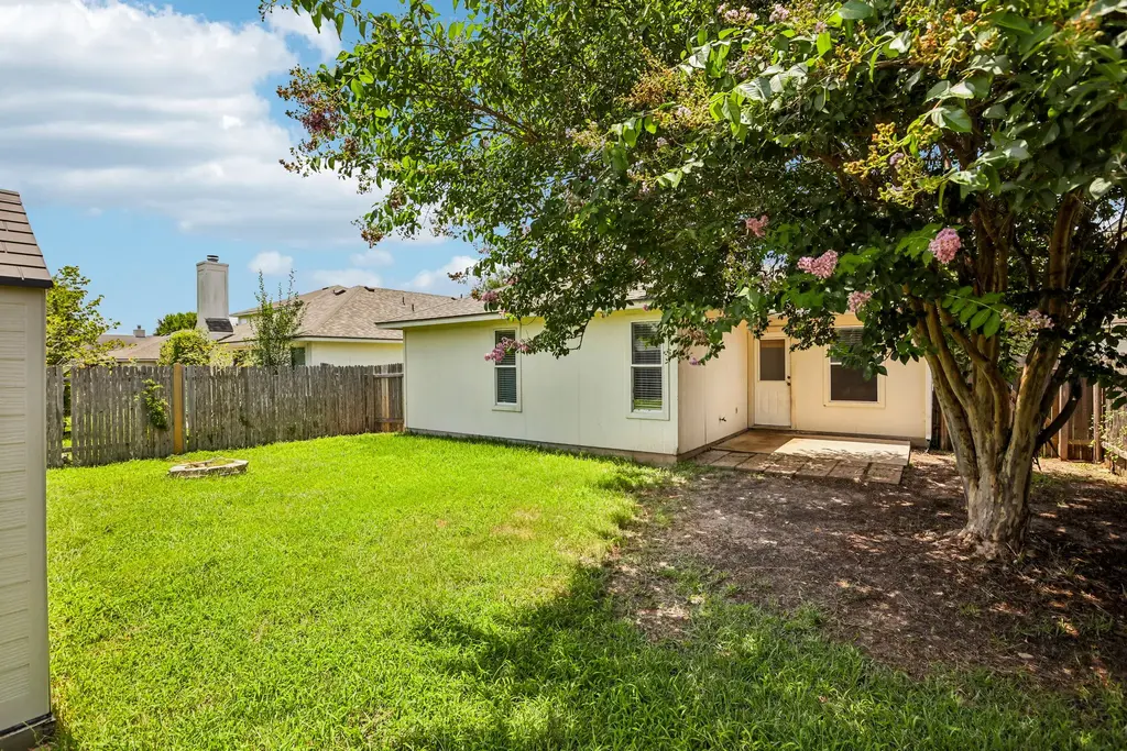 323 Precipice Way, Georgetown