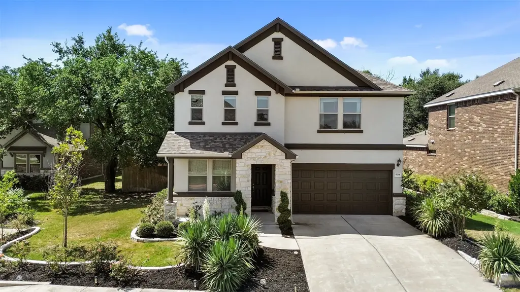 904 American Trail 2, Leander