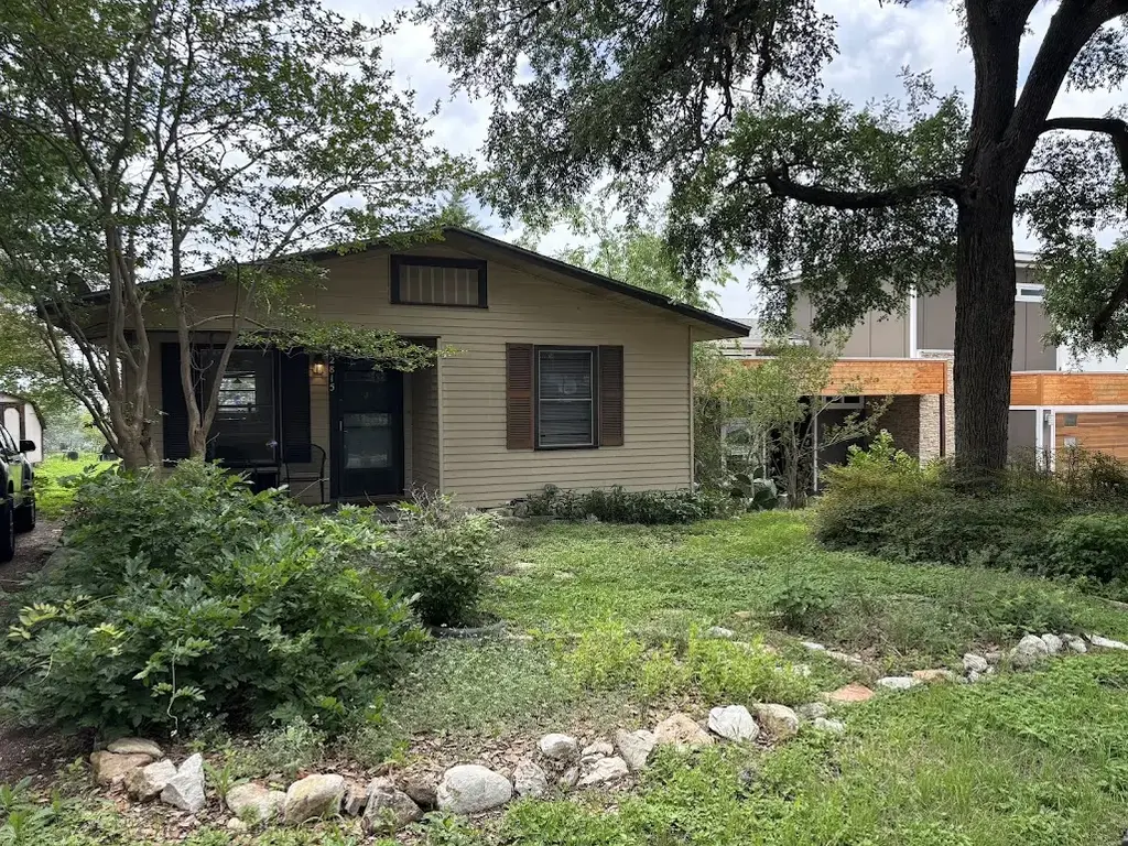 2815 Crest Avenue, Austin