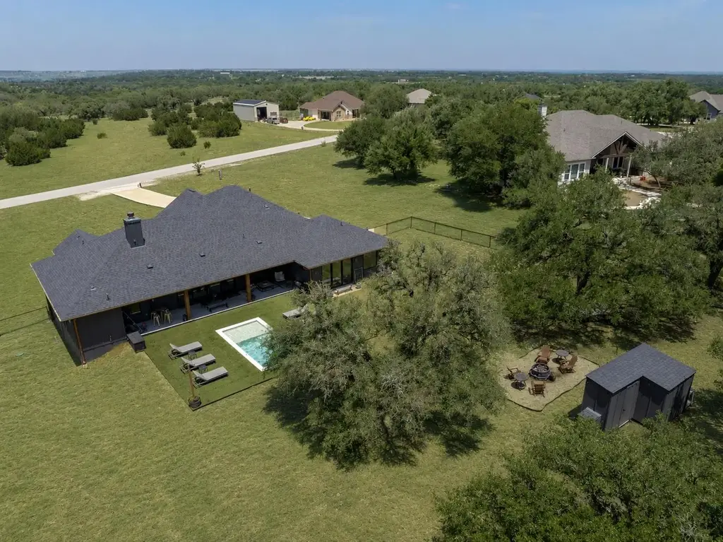 205 Retama Tree Trace, Liberty Hill