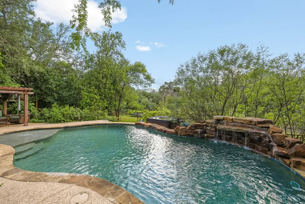 9 Shady Rock Court, Round Rock