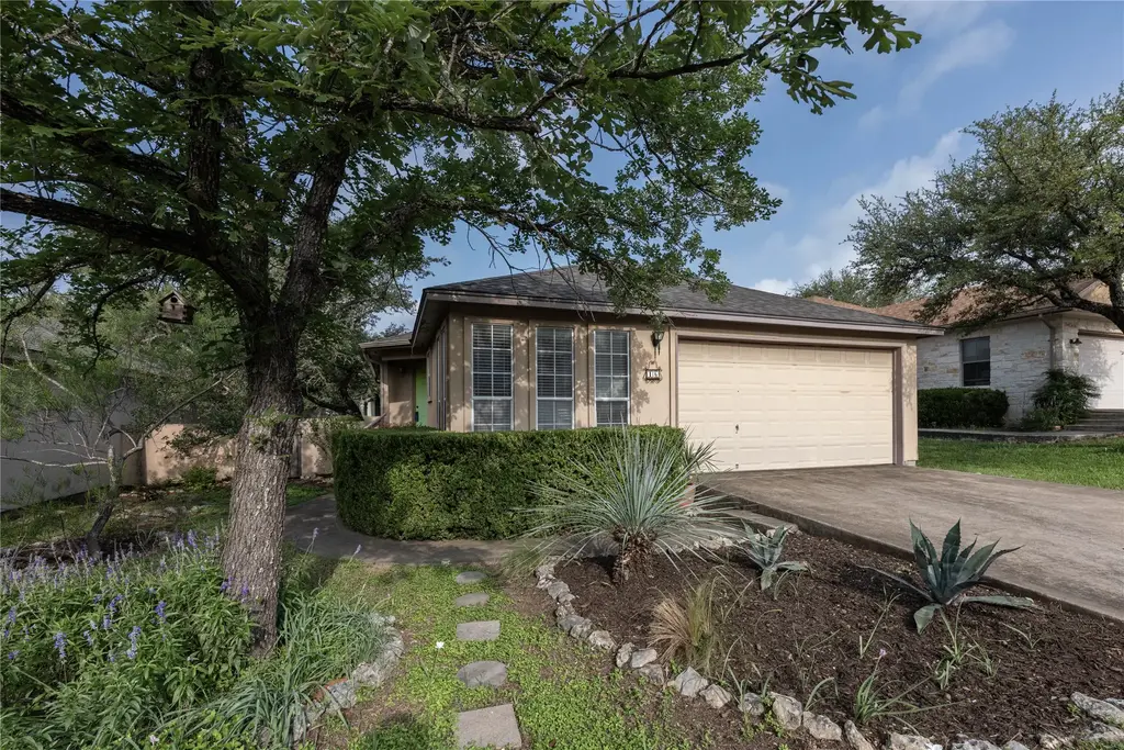 16 Villa Meadow E, Wimberley