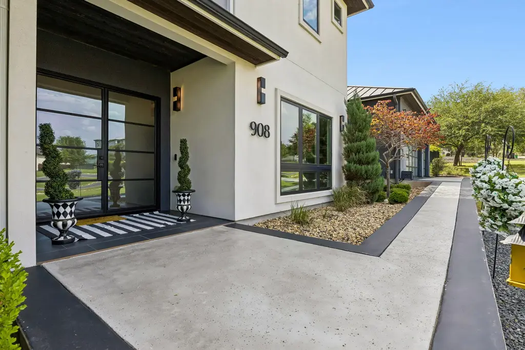 908 Cypress Grove Drive, Austin