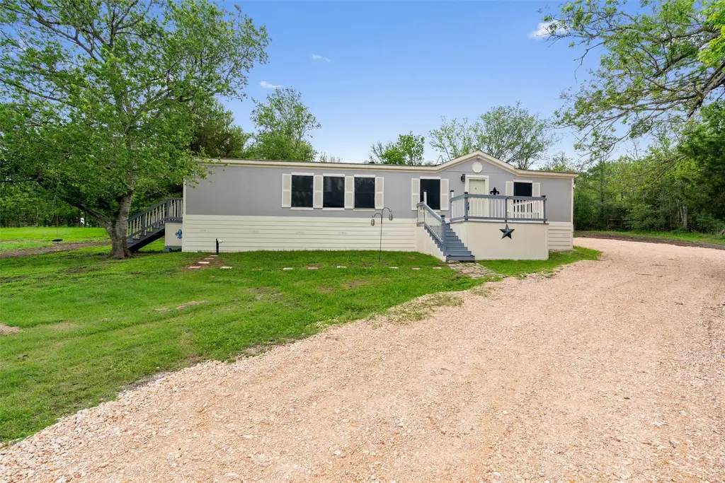 22515 Deidra Drive, Elgin
