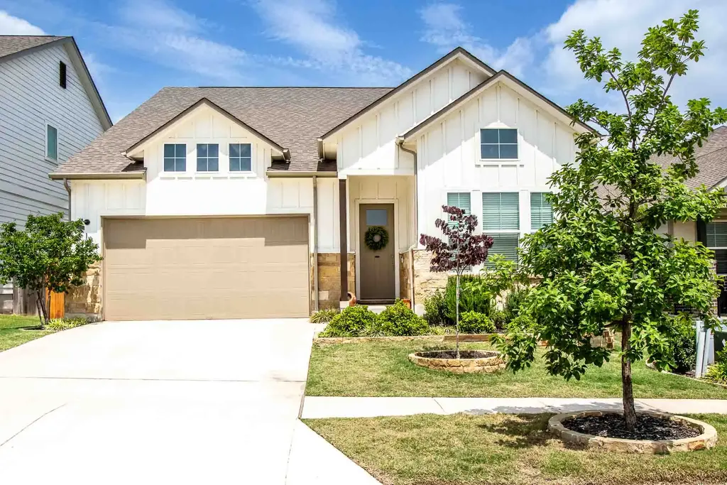 185 Brooks Ranch Drive, Kyle