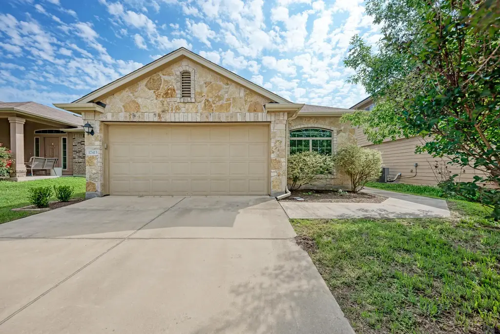 12413 Walter Vaughn Drive, Manor