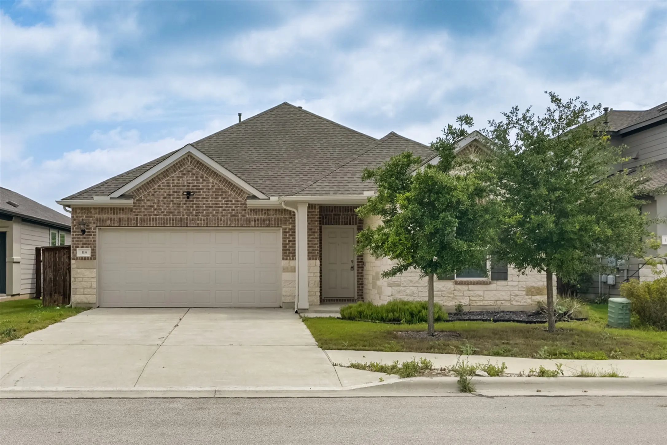 Photo of Listing #2781002