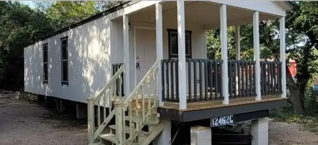 2713 Cory Lane, Spicewood