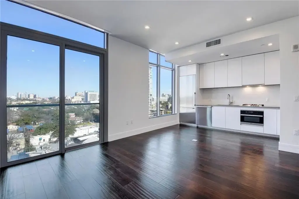 501 West Avenue 1206, Austin