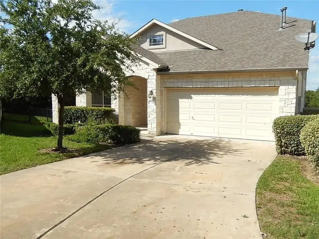 64 White Magnolia Circle, Austin