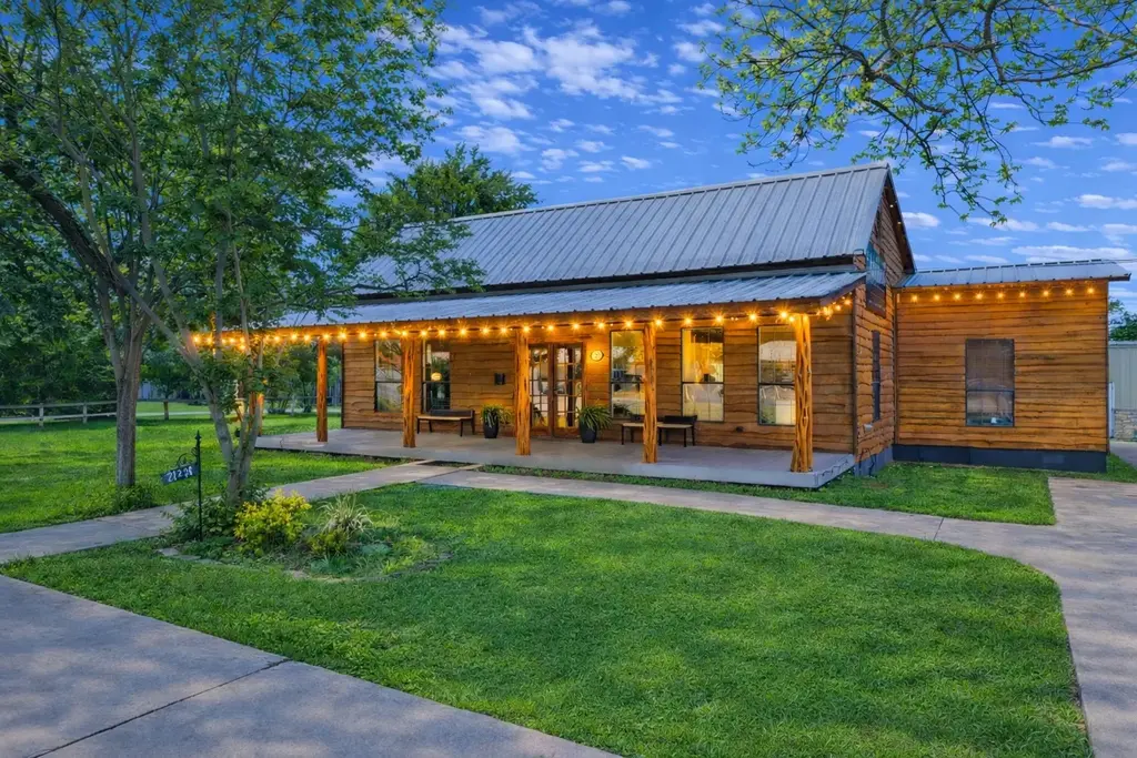 212 Ave N, Marble Falls