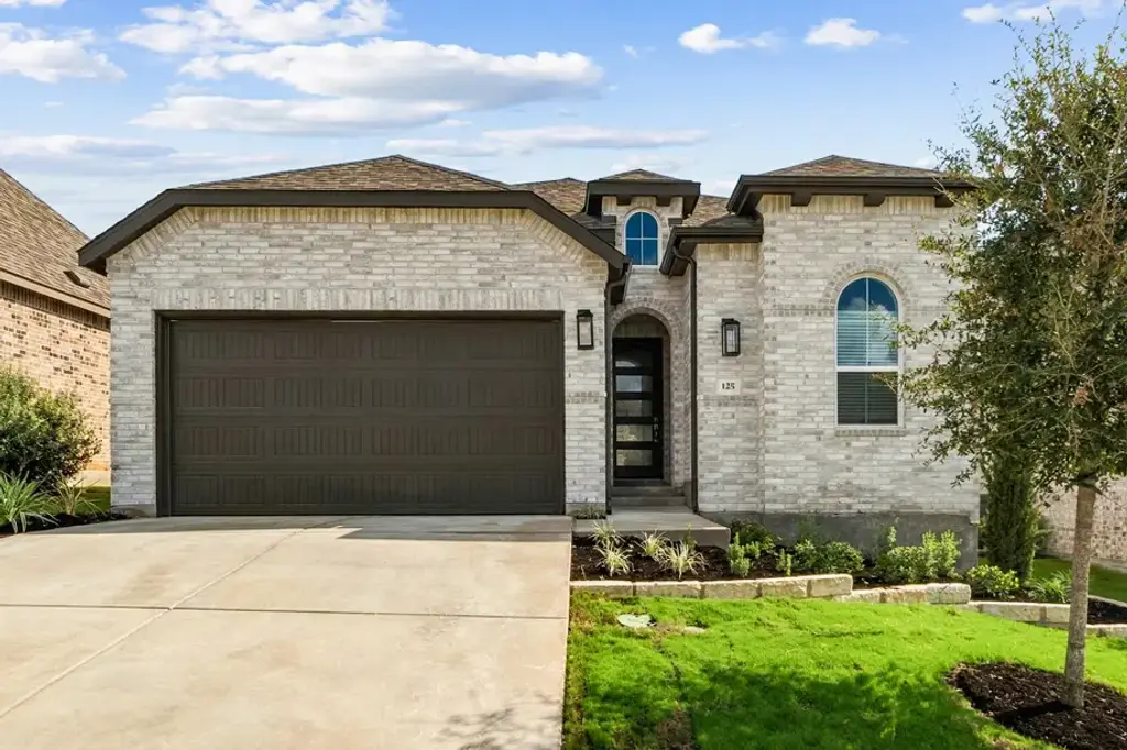 125 Three Oaks Lane, Georgetown