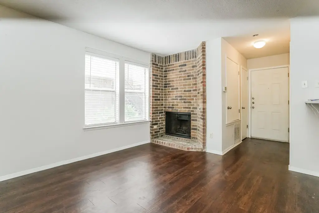5608 Cougar Drive 107, Austin