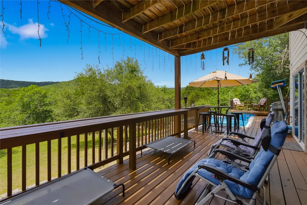 8122 Lime Creek Road, Volente