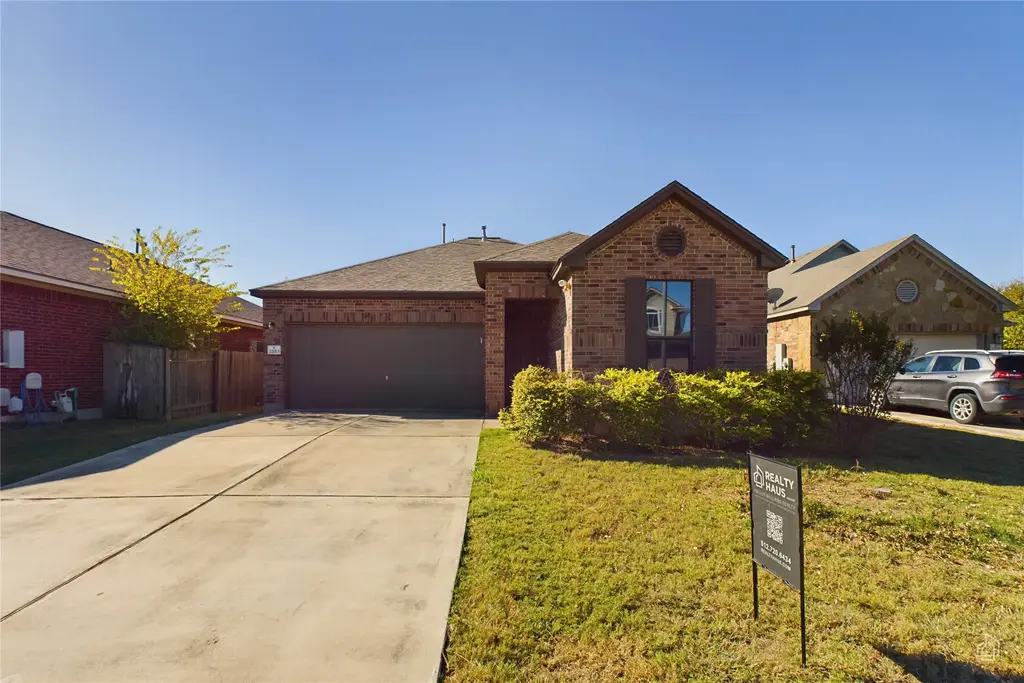 12013 Oaklynn Court, Manor