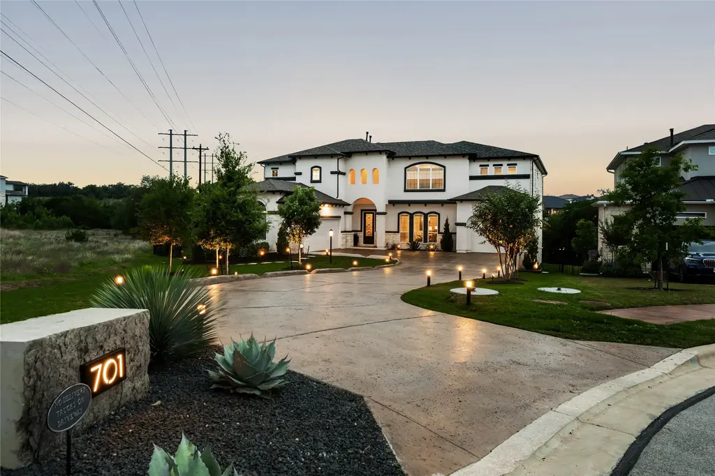 701 Echelon Place, Lakeway