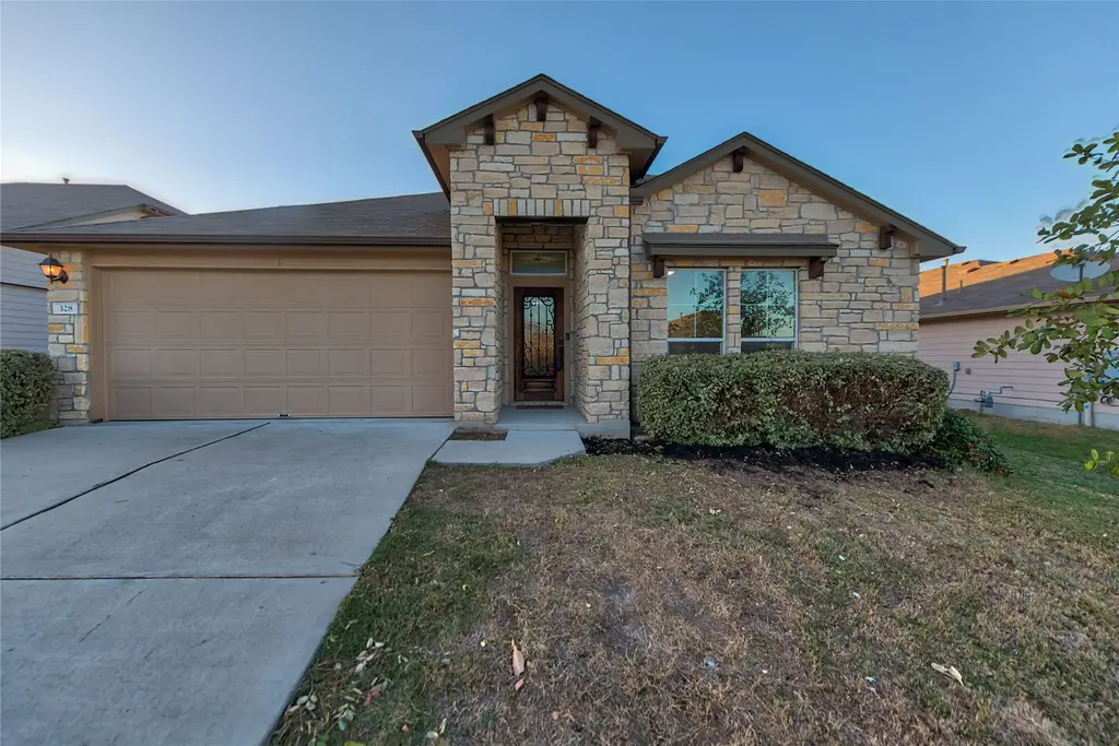 328 Langely, Kyle