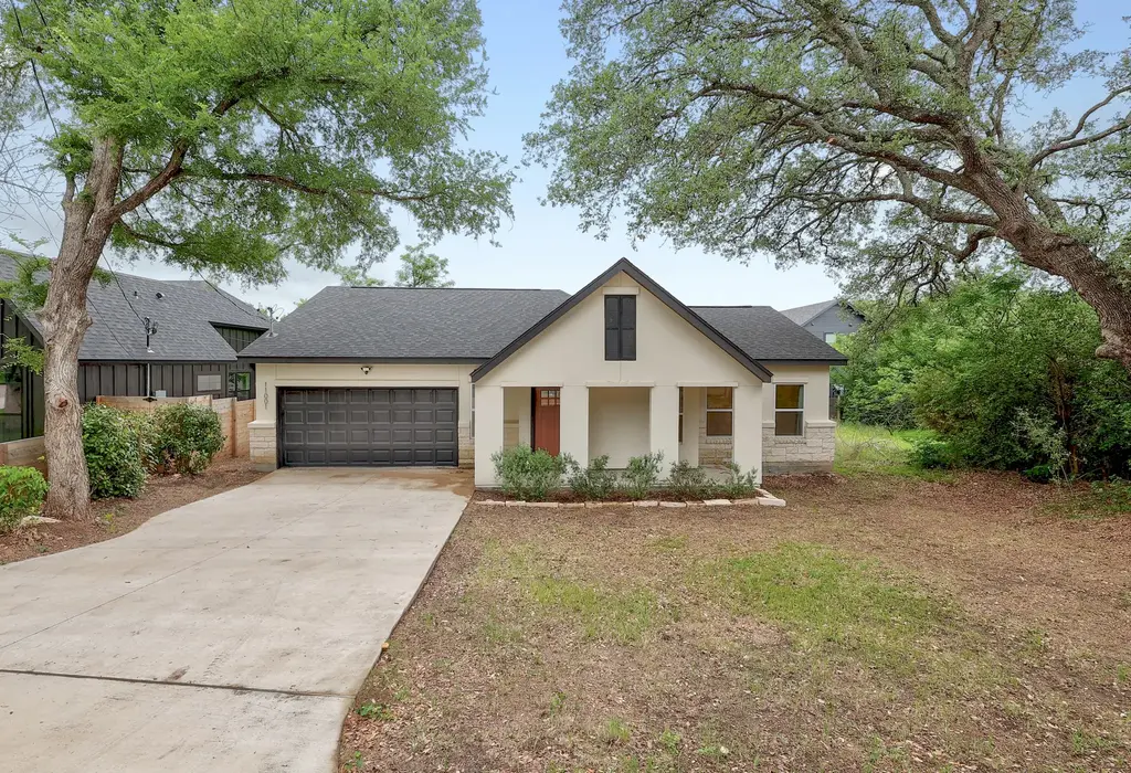 11001 4th Street, Jonestown