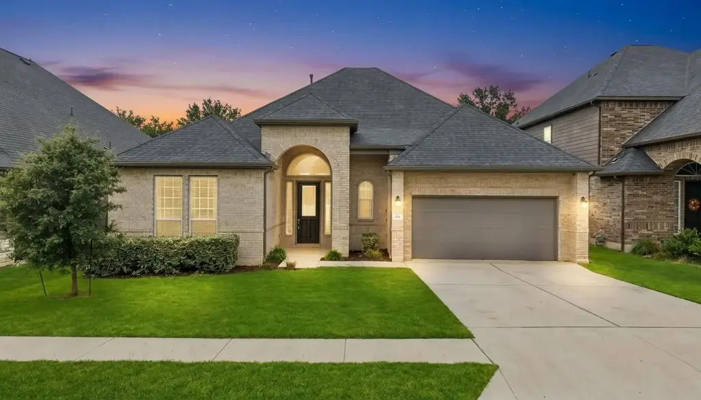 298 Wild Pecan Loop, Buda