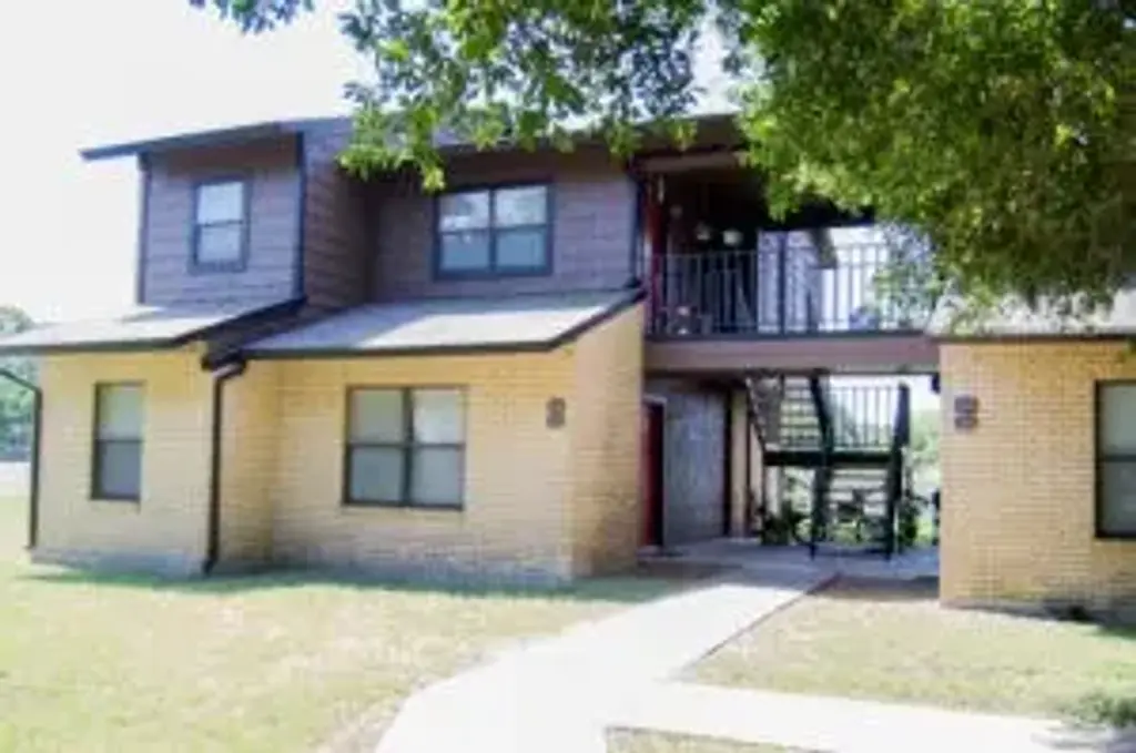 1320 Wilson Street 233, Lockhart
