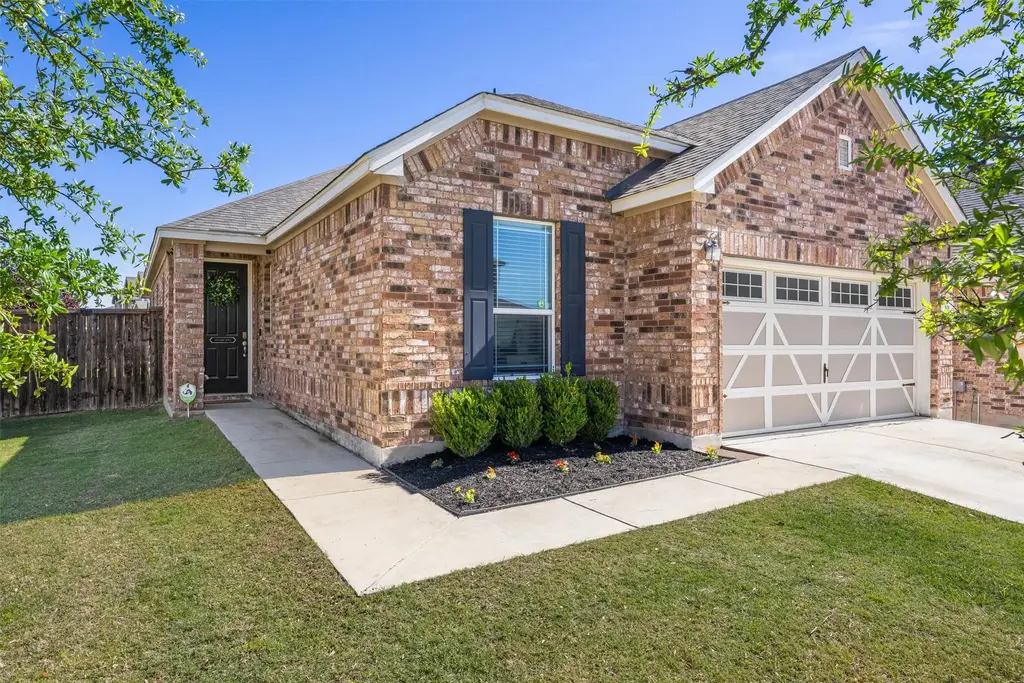 101 Muenster Drive 154, Hutto