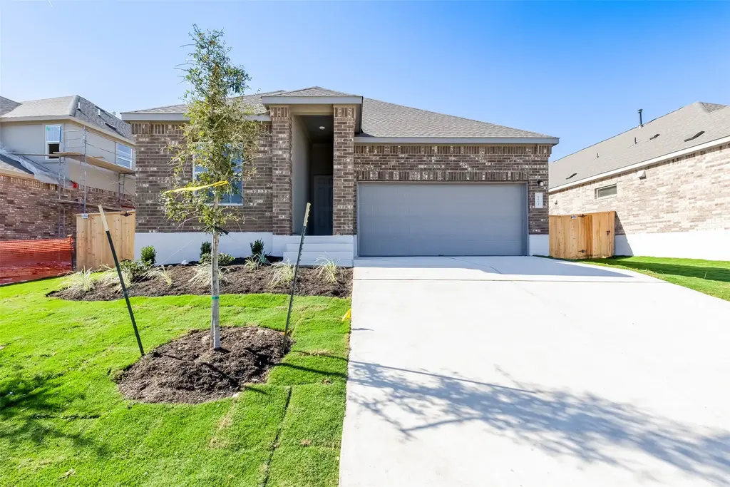 173 Cibolo Creek Loop, Bastrop