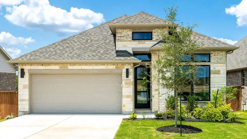 290 Maddy Way, Bastrop