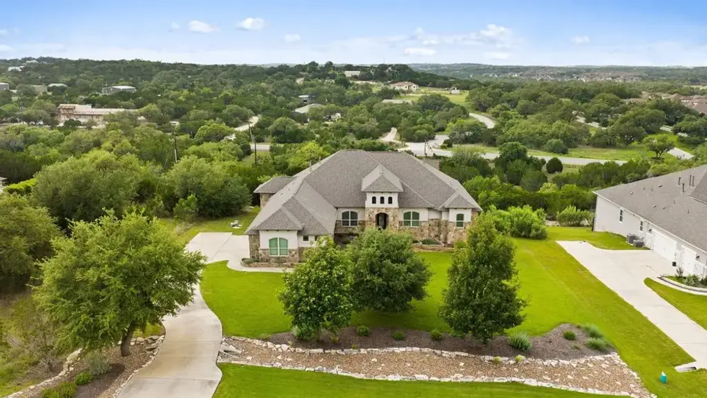 1177 Bluff Woods Drive, Driftwood