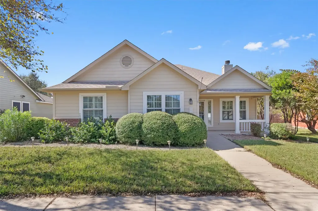 153 Hickory Lane, Georgetown