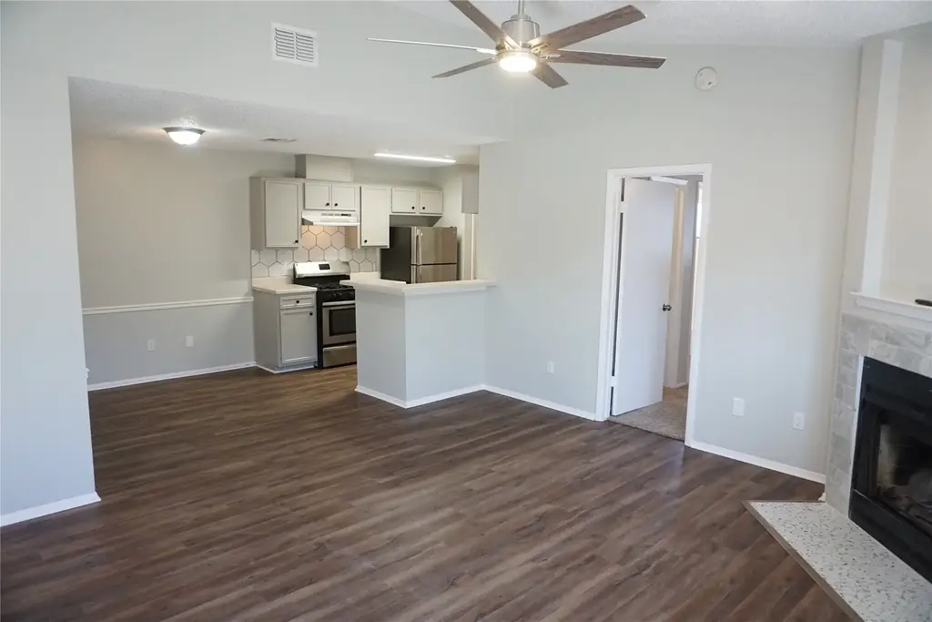 1615 Whirlwind Trail 1615, Round Rock