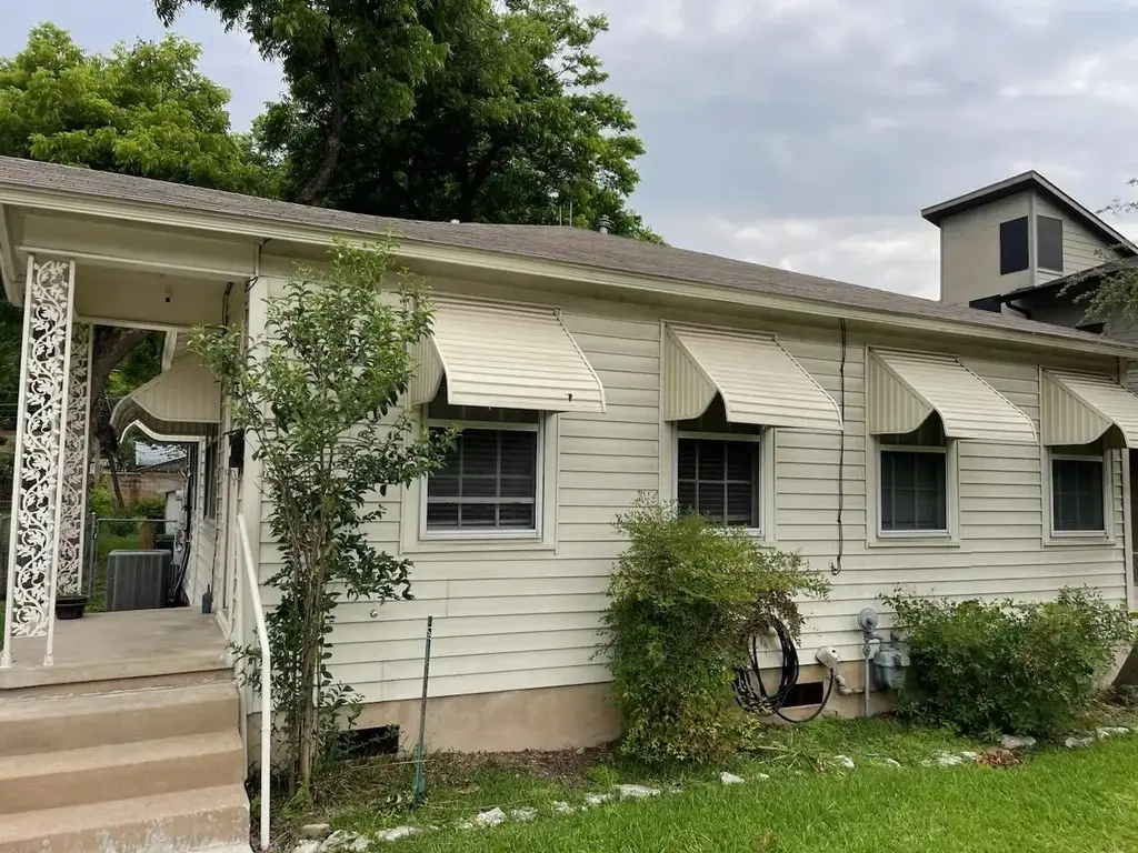 604 W North Loop Boulevard, Austin