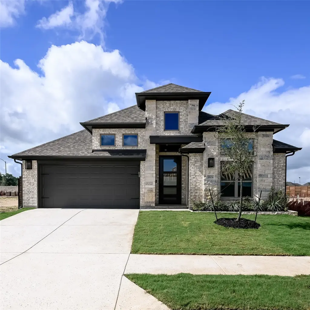 3804 Sonesta Street, Lockhart
