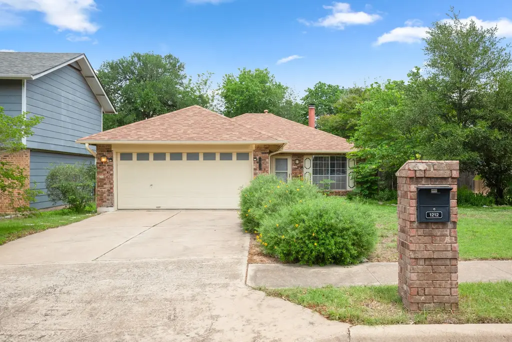 1212 Dunstan Drive, Austin