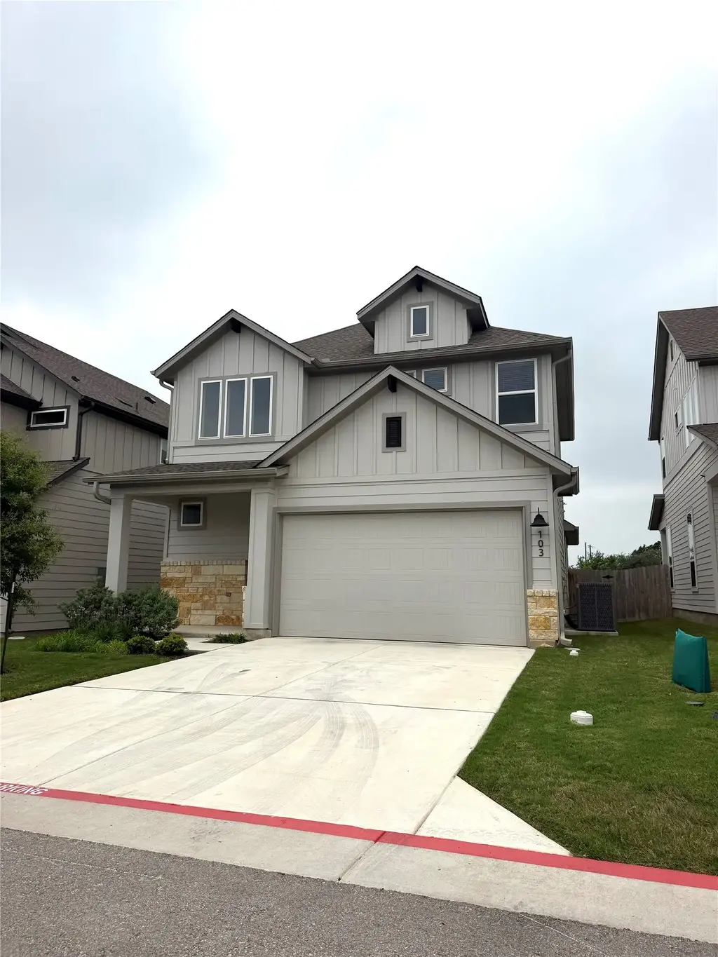 320 Creek Road 103, Dripping Springs