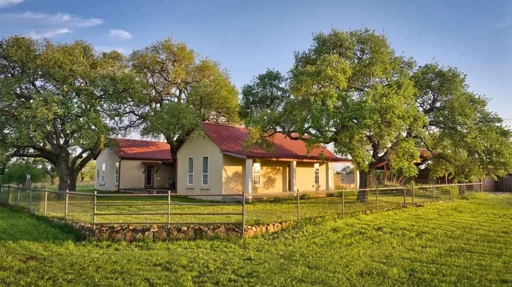 247 Cow Trail Road, Mason