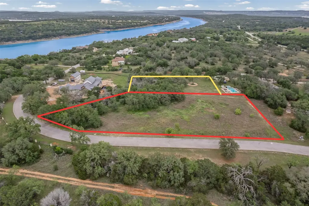 1449 Las Entradas Drive, Spicewood