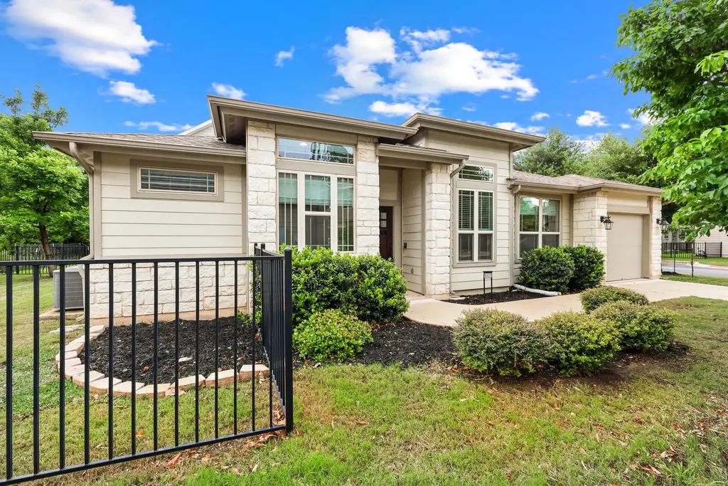 9805 Mcknight Loop 38, Austin