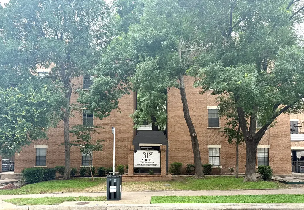 203 E 31st Street 101, Austin